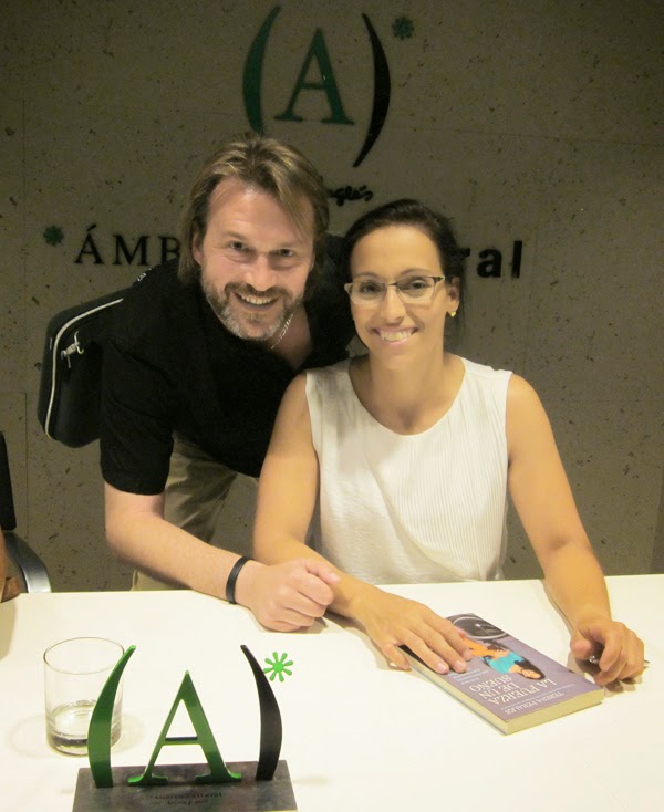 El autor con Teresa Perales El autor con Teresa Perales
